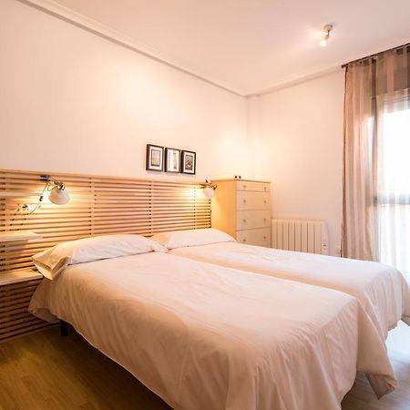 Apartamentos La Balandra De Muros Muros De Nalon Luaran gambar